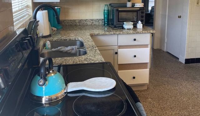 Daytona Beach Rental w/ Full Kitchen