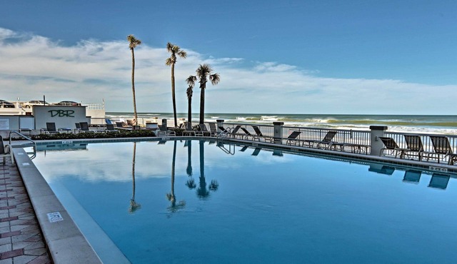 Daytona Beachfront Condo w/Ocean View