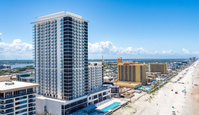 Daytona Grande Oceanfront Resort