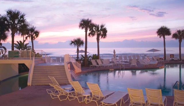 Daytona Speedweek! 2BR Deluxe Luxury Resort Condo on the Ocean! Family Friendly!
