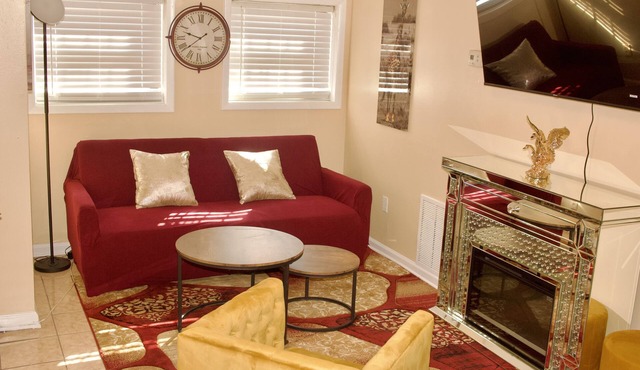 DC Dwtn Apt. w/Modern Interior