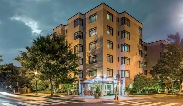 DC Family Escape | 4 Kitchenette Units Near Landmarks & Dining Hotspots