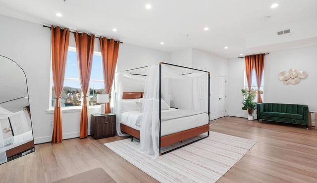 DC Luxury 5-BR/5.5BA + Free Parking + Free EV Charger + Metro Min Away