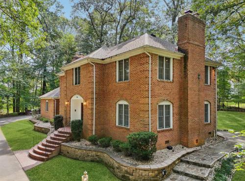 DC Luxury Retreat in Forest Spacious Full of Fun