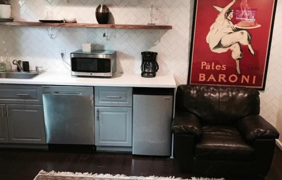 Dc W Street Suite - Parking Included