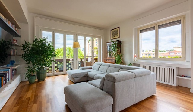 De Amicis- Beautiful apartment for 7 in the center of Milan