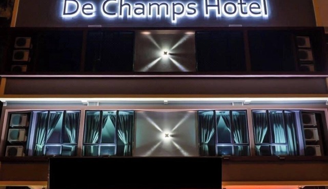 De Champs Hotel