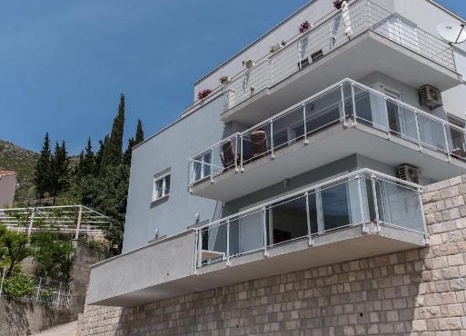 De Luxe Apartment Mediteran 4****