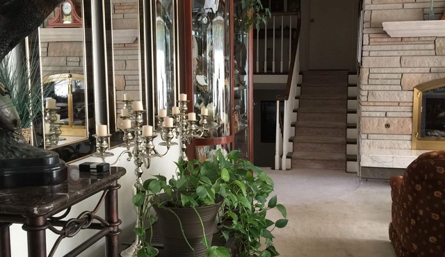 Deal's Bed & Breakfast Inn