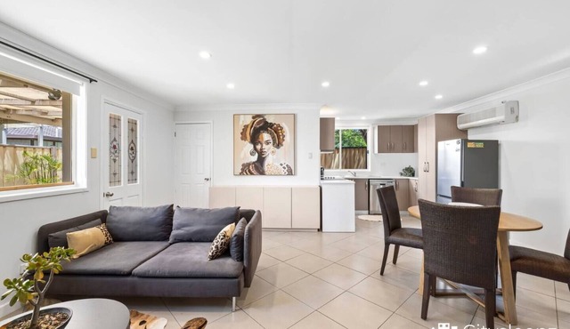 Dean Park 2-Bed Unit