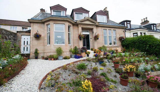 Dean Park Guest House