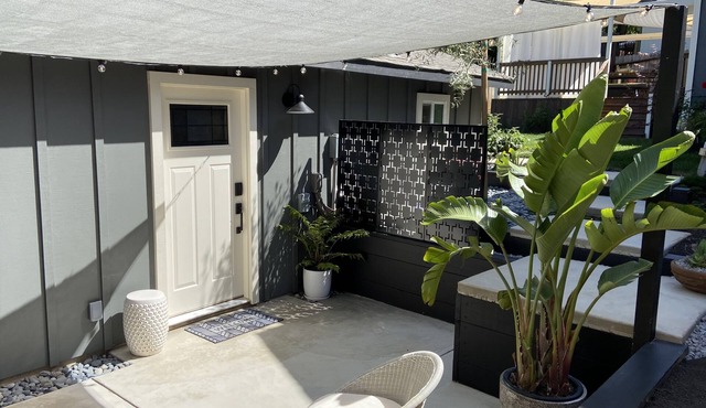 Dean's Garage: Car-Shop Themed Luxury Small Home, Central Auburn