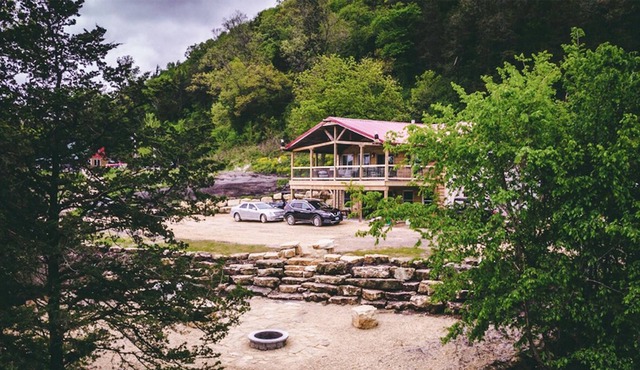 Dear Camp - Incredible Bluff, Upper Iowa River views New Albin, IA