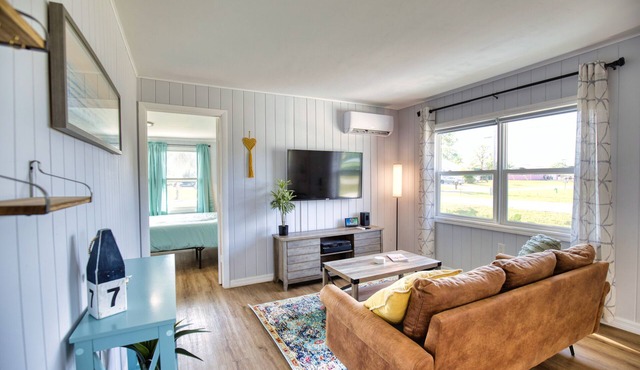 Dearborn Beach Bungalow - Beaches - Boat Launch and more!