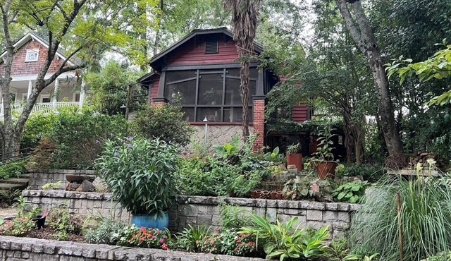 Decatur Garden Studio Apartment