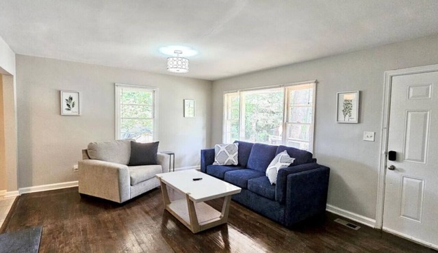 Decatur Home Minutes to ATL | Sleeps 10