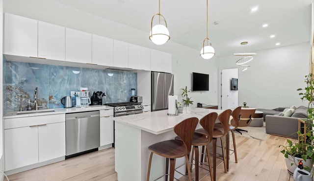 Decatur Place by Rove Travel 1BR Chic Apartment