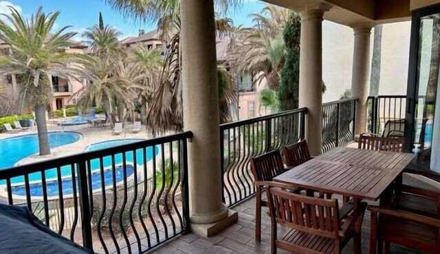 DECEMBER DATES AVAIL! Pet-Friendly 3BR Luxury Home walk to beach!