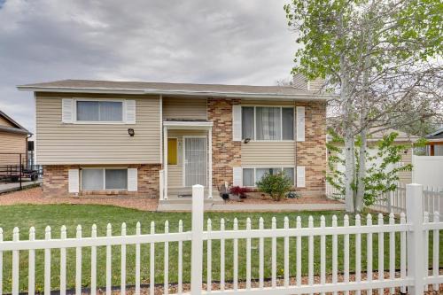 Deck and Yard Pet-Friendly Apartment in Magna!