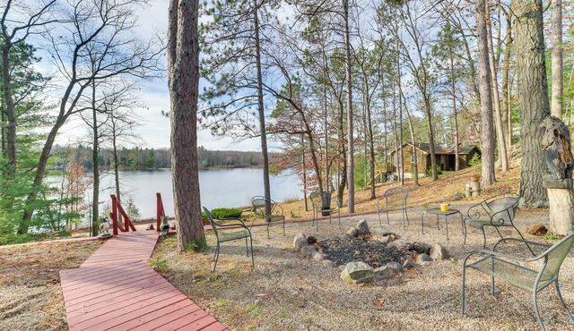 Deck, Grill & Views: Lakefront Cottage in Harrison