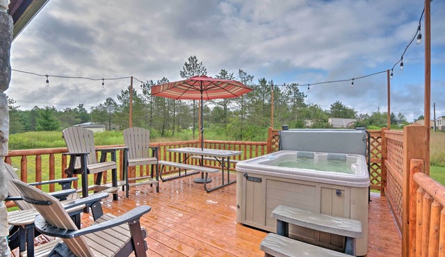 Deck, Hot Tub, Fire Pit: Rustic Cabin in Benezette