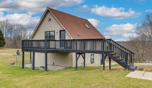 Deck & Scenic Views: Tennessee Countryside Studio