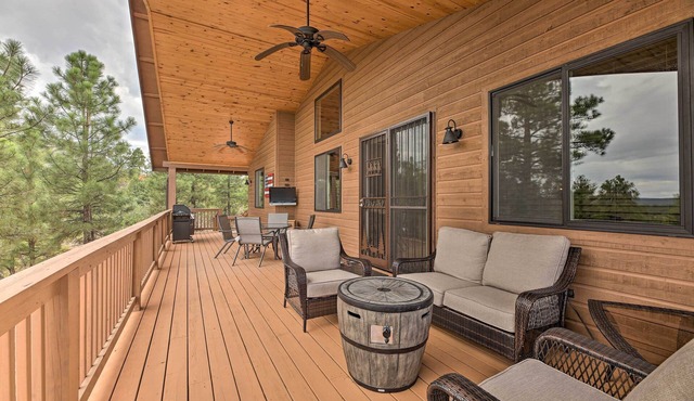 Deck & Views: Dog-Friendly Cabin in Show Low!
