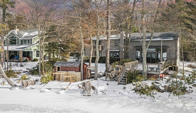 Deck w/Lake Views, Fireplace, Shuffleboard, and Office Lakeside Retreat