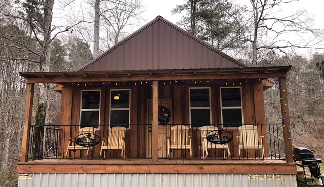 DeeDee's Hideaway-Secluded Getaway on the Water