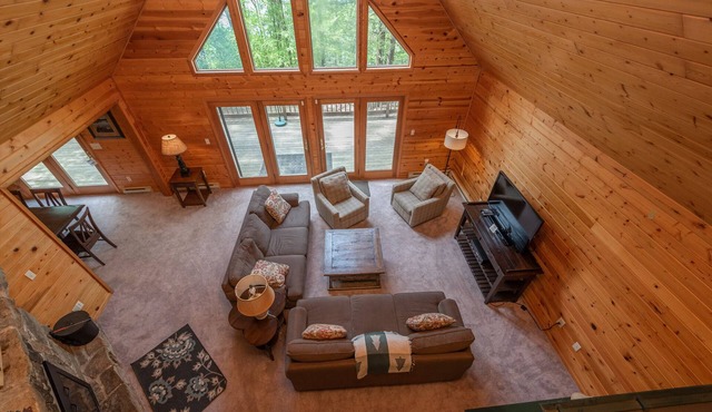 Deep Creek Dog Friendly Cabin w/Dock & Fireplace