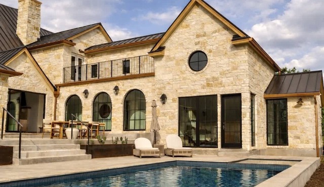 Deep Eddy Ranch — Pool, Sauna, Plunge, Pickleball, Bar, Game Room, Gym, 10 Acres