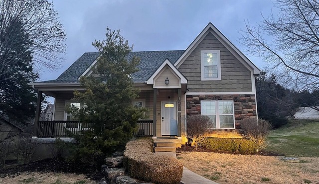 Deep Roots Den on Table Rock. Great get away location. Rare find.