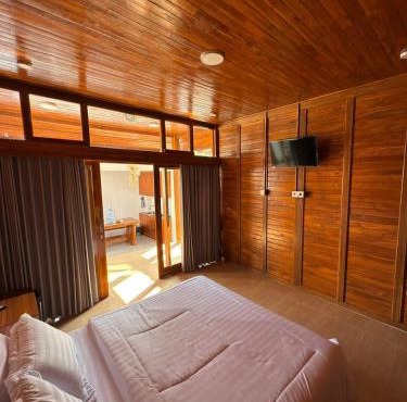 Deepa villa lovina