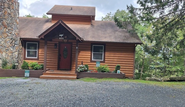 Deer Cabin 2 at Ski mountain blowing rock nc