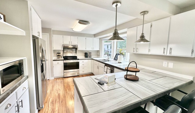 Deer Creek Court – Storybook Yard & Pets OK