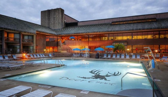 Deer Creek State Park Lodge and Conference Center