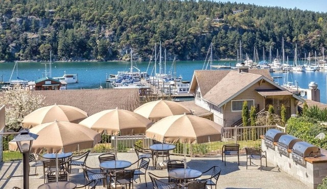 Deer Harbor | Relaxing Cottage Retreat | Pool + Marina