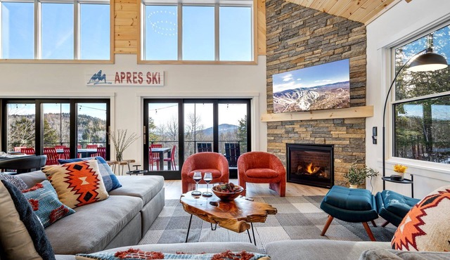 Deer Hill- Luxe Mountain Chalet Near Sunday River