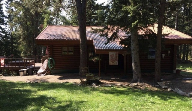 Deer Pass Lodge