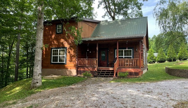 Deer Run - A Peaceful cabin hideaway!