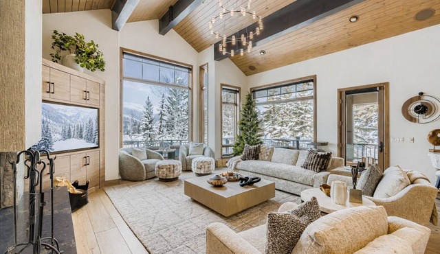Deer Valley Luxury ! Belle Ski-in/Ski-out Stunning View-Private Hot Tub
