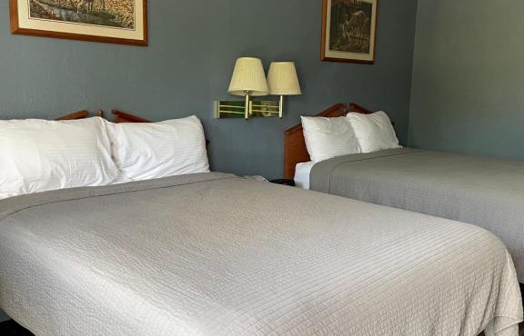 Deerfield Inn