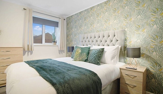 Deerness Viewpoint: Your Scenic Retreat in Brandon