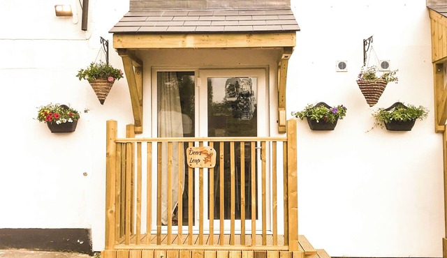 Deers Leap Sleeps 2 with Garden