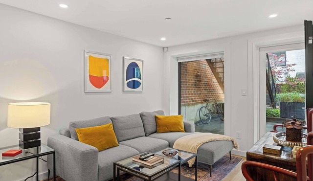 Degraw Place by Rove Travel Apt w Private Patio