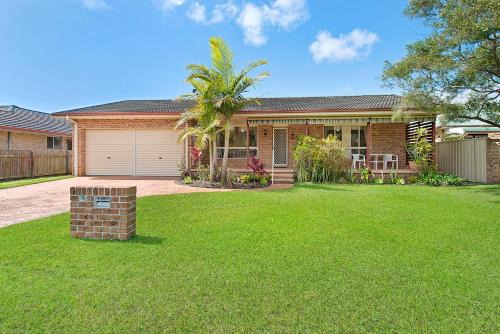 Dejablu- 8 Cook Drive SWR