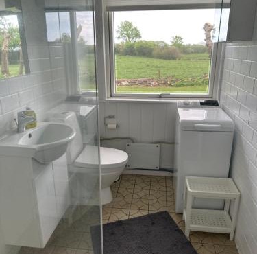 Dejlig sommerhus 150m fra privat strand