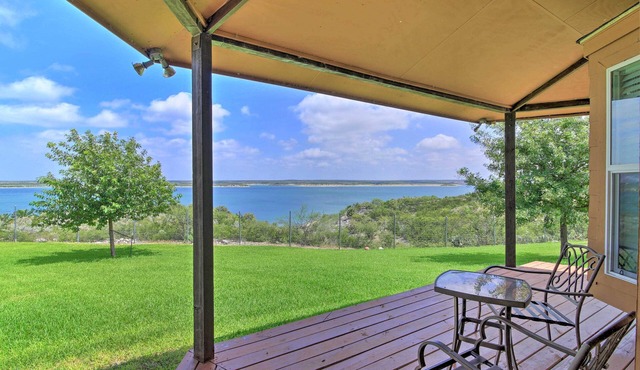 Del Rio Home w/Lake Access & Boat Storage!