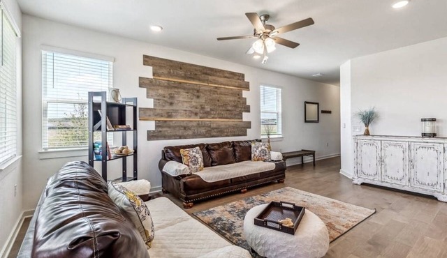 Del Valle · Pit Stop Retreat | Sleeps 10