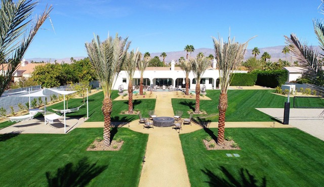 Delaware Estate - Incredible Estate with an acre of resort style amenities and endless activities!